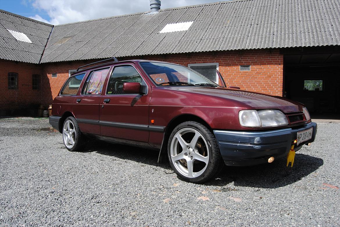 Ford Sierra 2.0i Ghia St.car *Den Grimme Kælling* billede 14