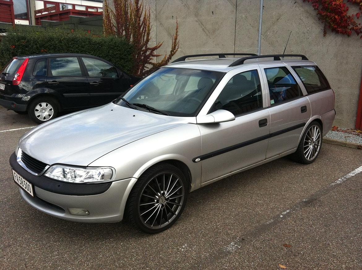 Opel Vectra B Caravan billede 2