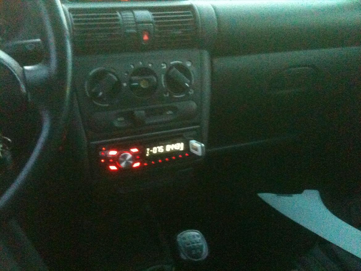 Opel corsa b 1.6 GSI [SOLGT] billede 14