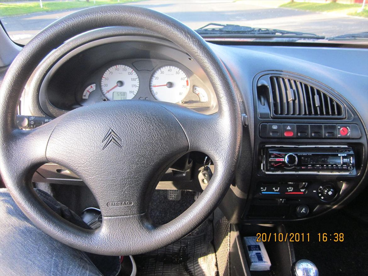 Citroën Saxo  SOLGT billede 6