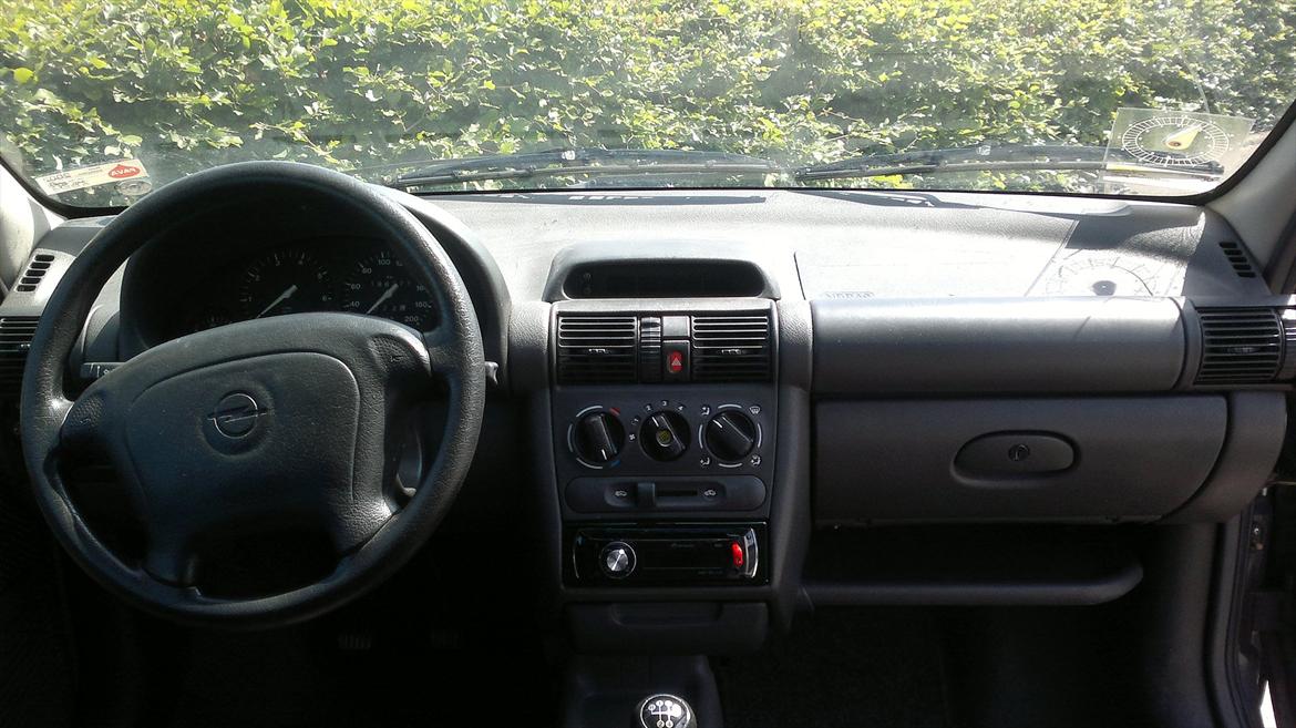 Opel Corsa b 1,4 16v  SOLGT billede 7