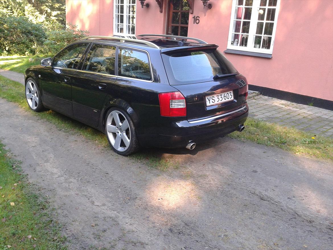 Audi A4 Avant S-line billede 2