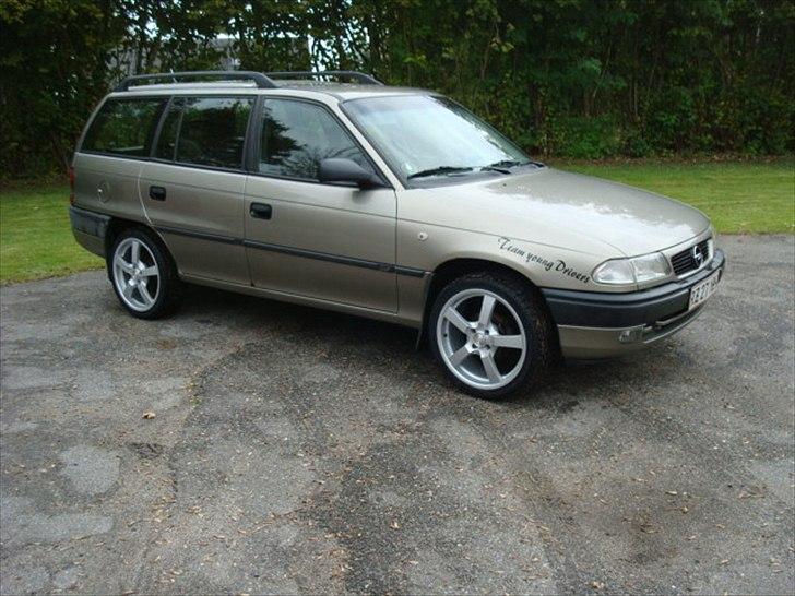 Opel astra f st car  billede 2