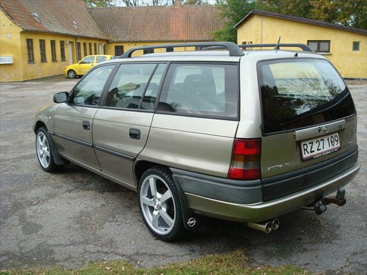 Opel astra f st car  billede 3