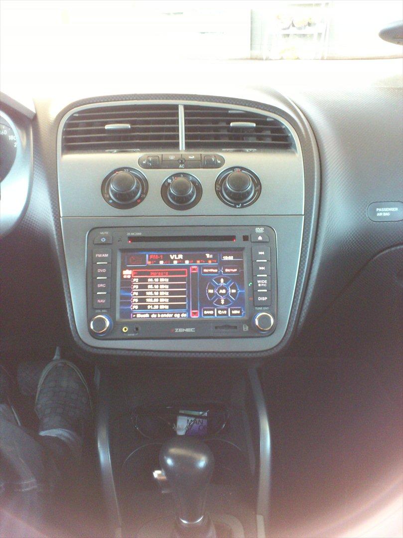 Seat altea, stylance - Nu med headunit mrk Zenec mc 2000
med DVD,navigation,USB,bluetooth,SD-kort osv billede 8