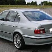 BMW 523i - SOLGT