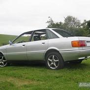 Audi 80