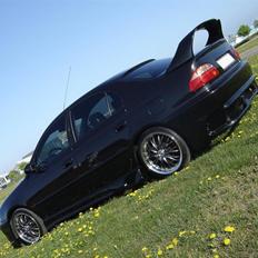 Toyota Avensis "BLACK"