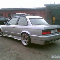 BMW E30 335i