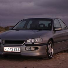 Opel Omega B MV6  
