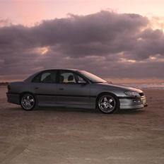 Opel Omega B MV6  