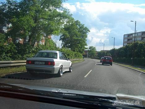 BMW E30 335i billede 3