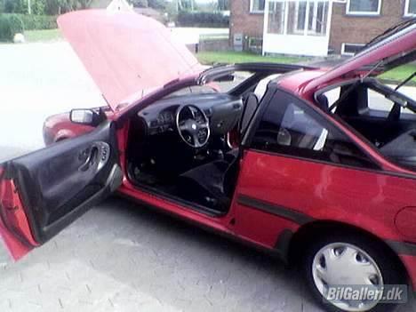 Nissan 100 NX *solgt* -  foran værkstedet dagen efter jeg fik den hjem billede 4