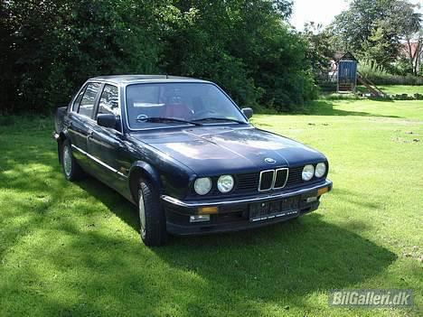 BMW 320 i  (Solgt)  billede 6