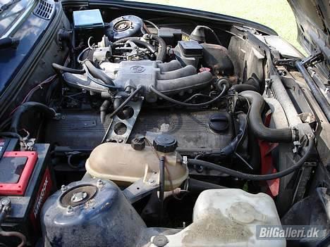 BMW 320 i  (Solgt)  billede 8