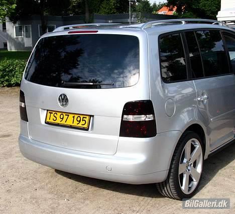 VW TOURAN 2.0 TDI -DSG-140HK billede 17