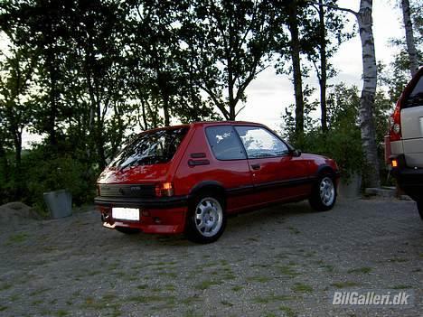 Peugeot 205 1.9 GTI billede 1