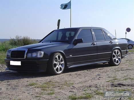 Mercedes Benz --(190 2,5)-- solgt billede 12