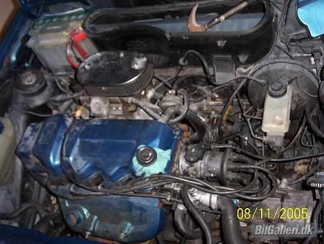 Ford Escort totalskadet billede 11