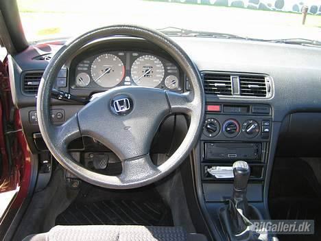 Honda Accord 2,0i S *SOLGT* billede 13