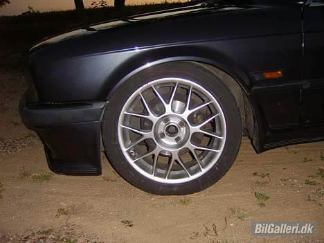 BMW E30 320 billede 9