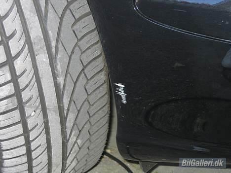 Mercedes Benz E 350 Classic **SOLGT** - en eller anden syg stodder skrabbede lige på bilen i rødovre centeret!! billede 16