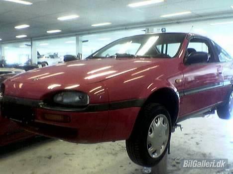 Nissan 100 NX *solgt* - på værkstedet dag 2 billede 5