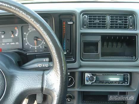 Ford Sierra Sedan **SOLGT** billede 6