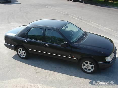 Ford Sierra Sedan **SOLGT** billede 15