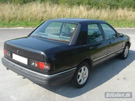 Ford Sierra Sedan **SOLGT** billede 16