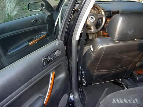 VW Passat TDI Highline - Elruder for/bag, samt læder på dørsider. billede 9