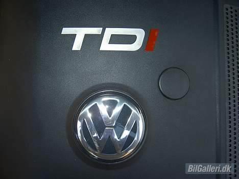 VW Passat TDI Highline - Rigtige mænd kører turbodiesel. billede 12