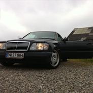 Mercedes Benz 300 CE Coupé