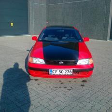 Toyota Carina e Red and Black