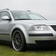 VW Passat 3BG