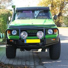 Toyota landcruiser hj 60