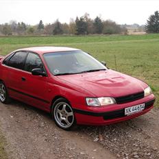 Toyota carina e 2,0 gli - solgt