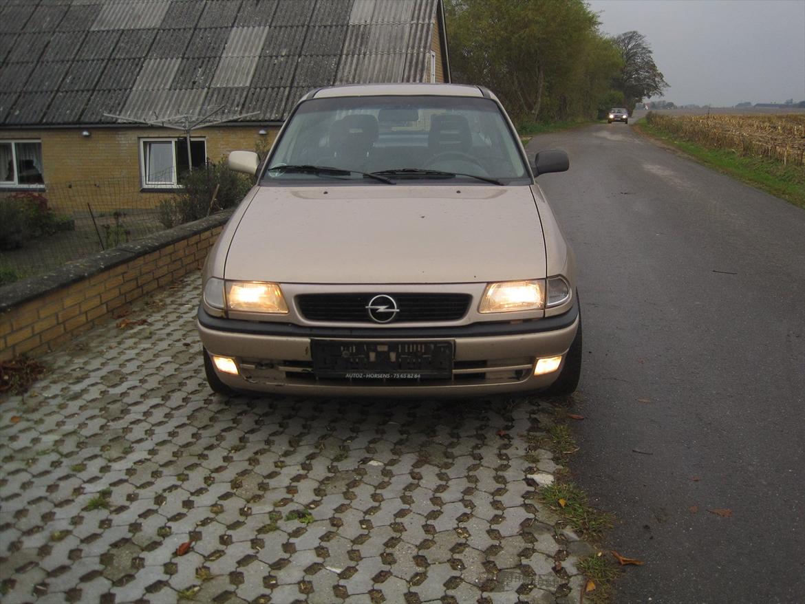 Opel Astra 1,7 TDL billede 2