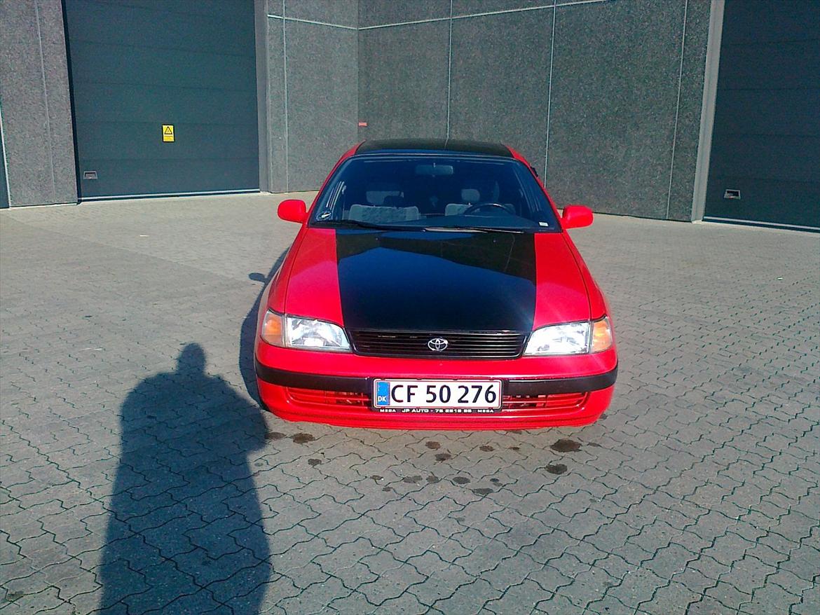 Toyota Carina e Red and Black billede 2