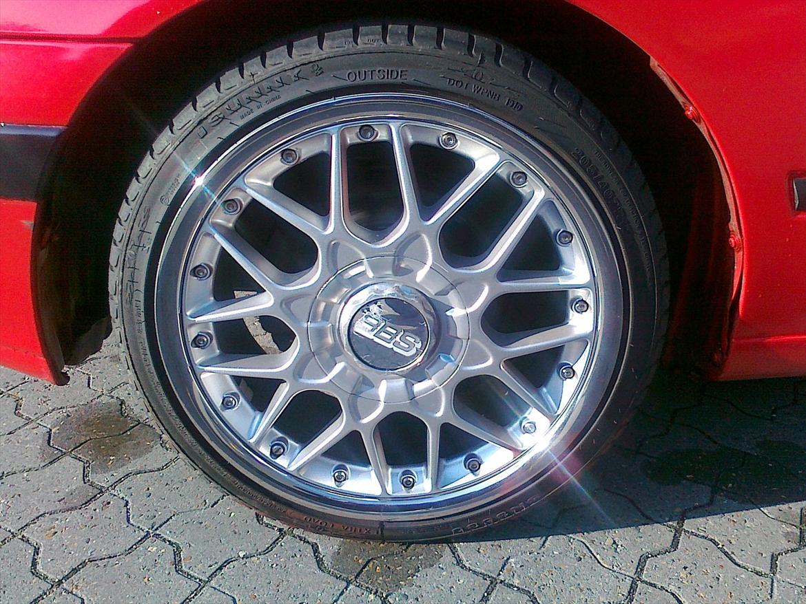 Toyota Carina e Red and Black billede 7