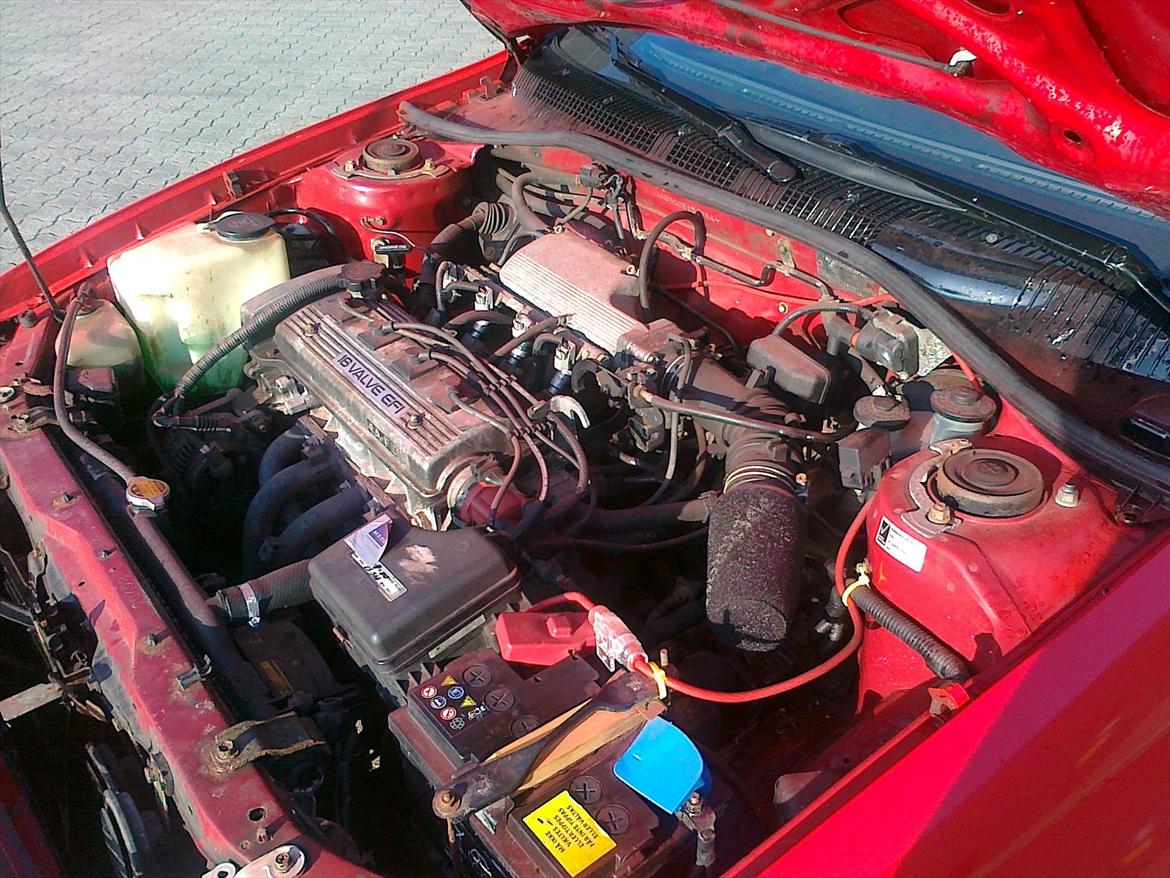 Toyota Carina e Red and Black billede 12