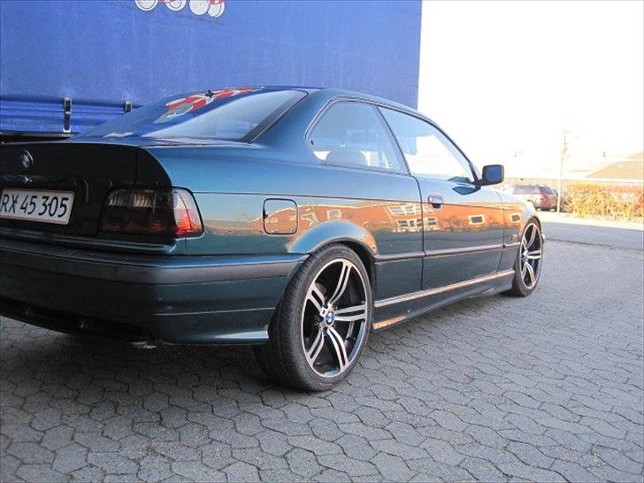 BMW e36 328i coupe' billede 3