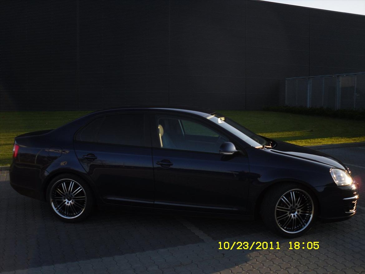 VW Jetta 1,9 TDI *solgt* billede 9