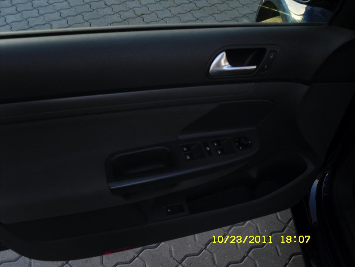 VW Jetta 1,9 TDI *solgt* billede 17