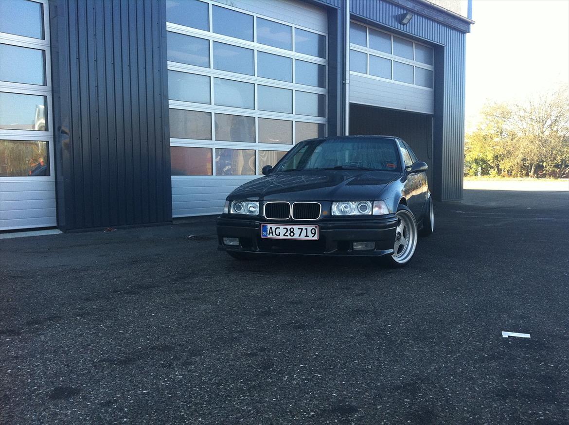 BMW E36 billede 2