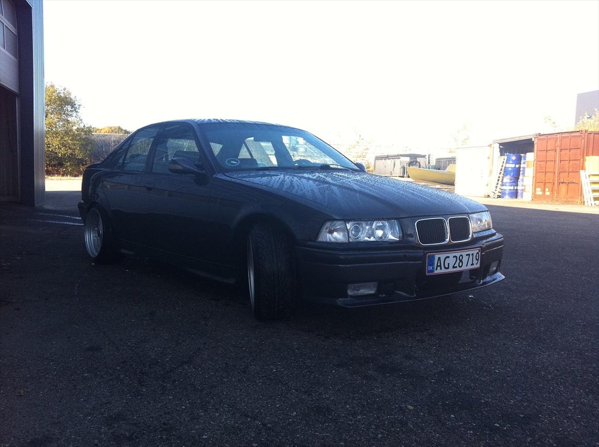 BMW E36 billede 3