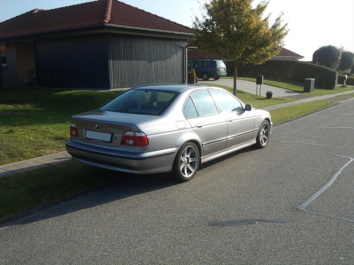 BMW e39 528i - solgt billede 5