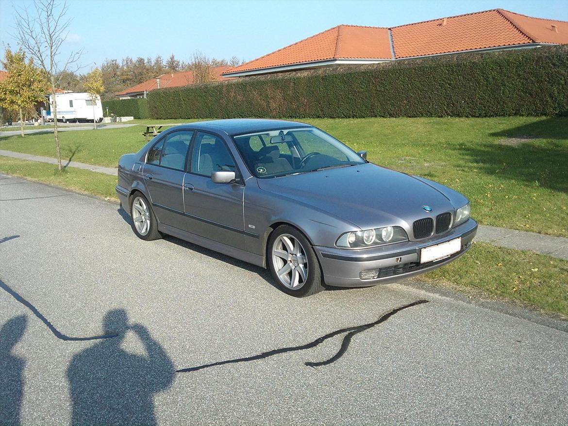 BMW e39 528i - solgt billede 8