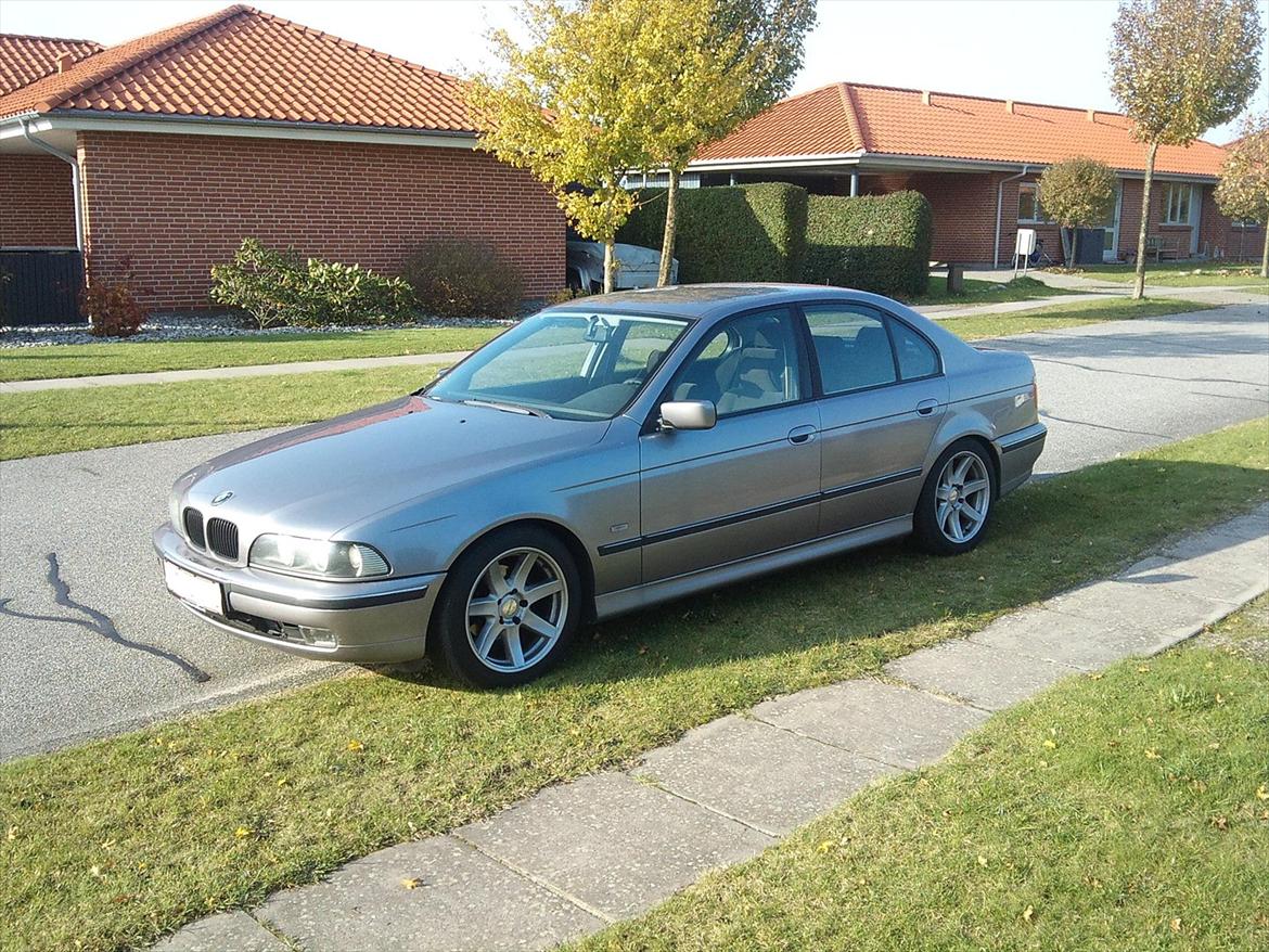 BMW e39 528i - solgt billede 10