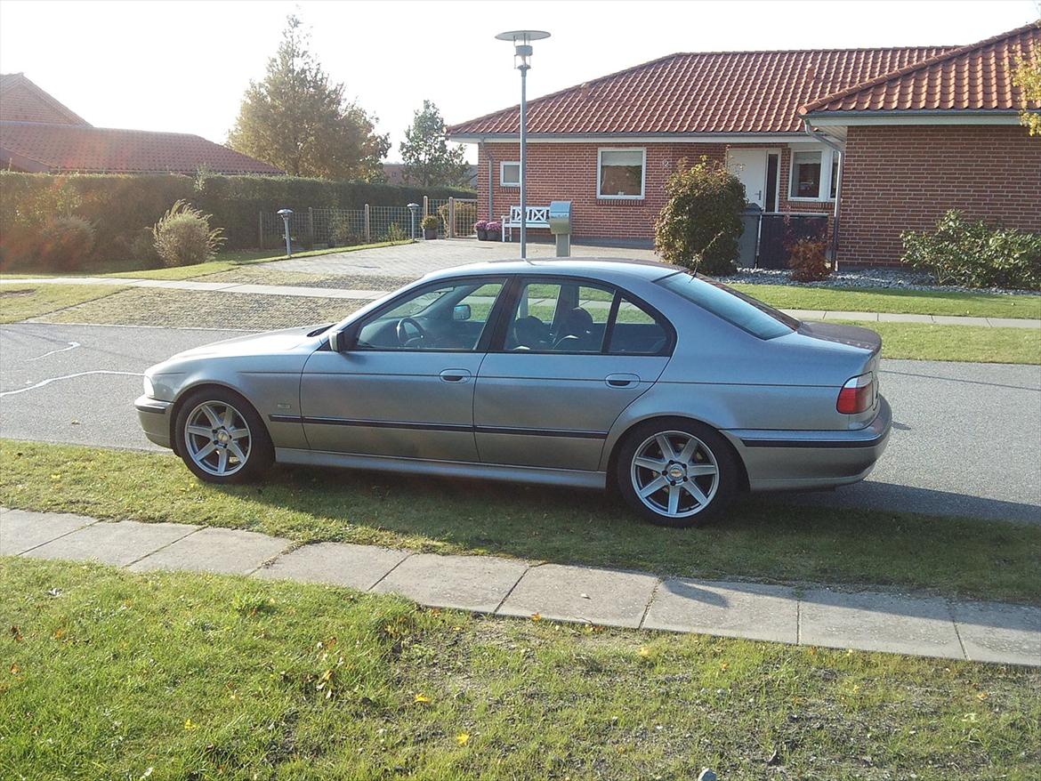 BMW e39 528i - solgt billede 11